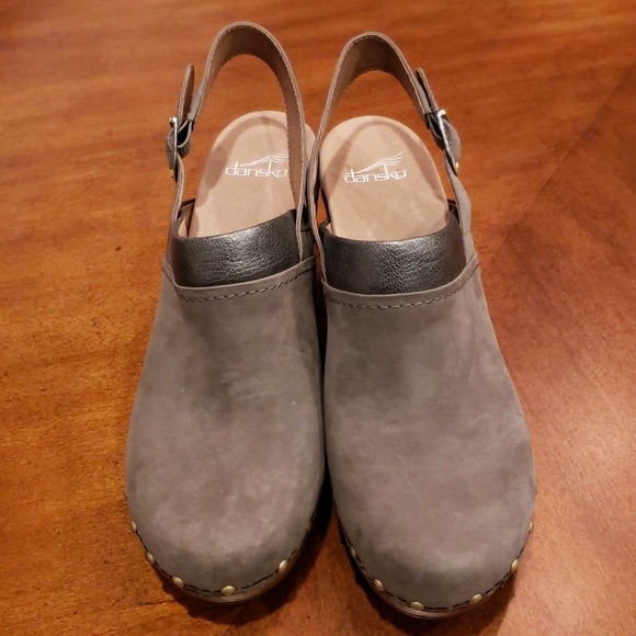 dansko delle clog